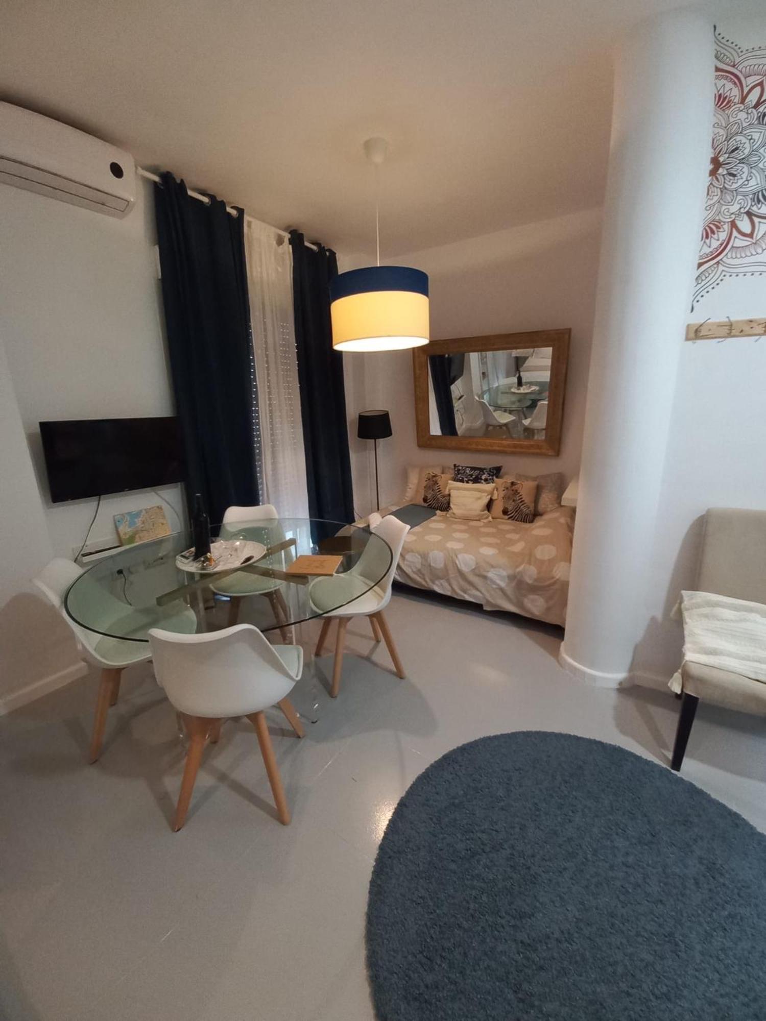La Gitana Y El Rey Sol Apartamento Málaga Exterior foto